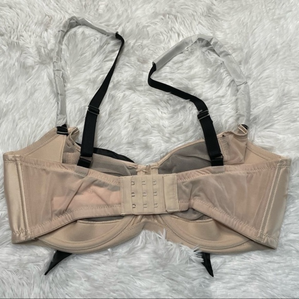 VICTORIAS SECRET Wicked Embellished Bow Bra 34DDD - Picture 9 of 11